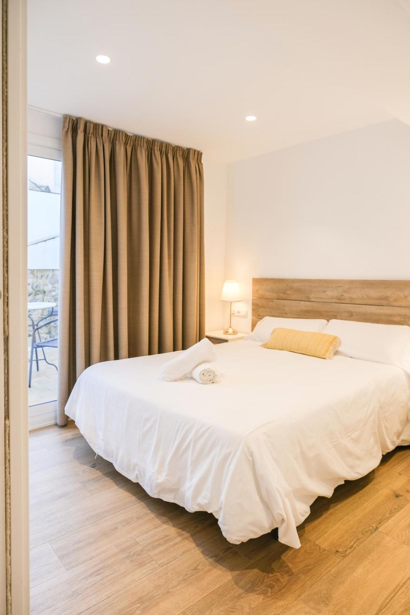 Ganganell Atic Apartamento Con Terraza En Besalú Kültér fotó