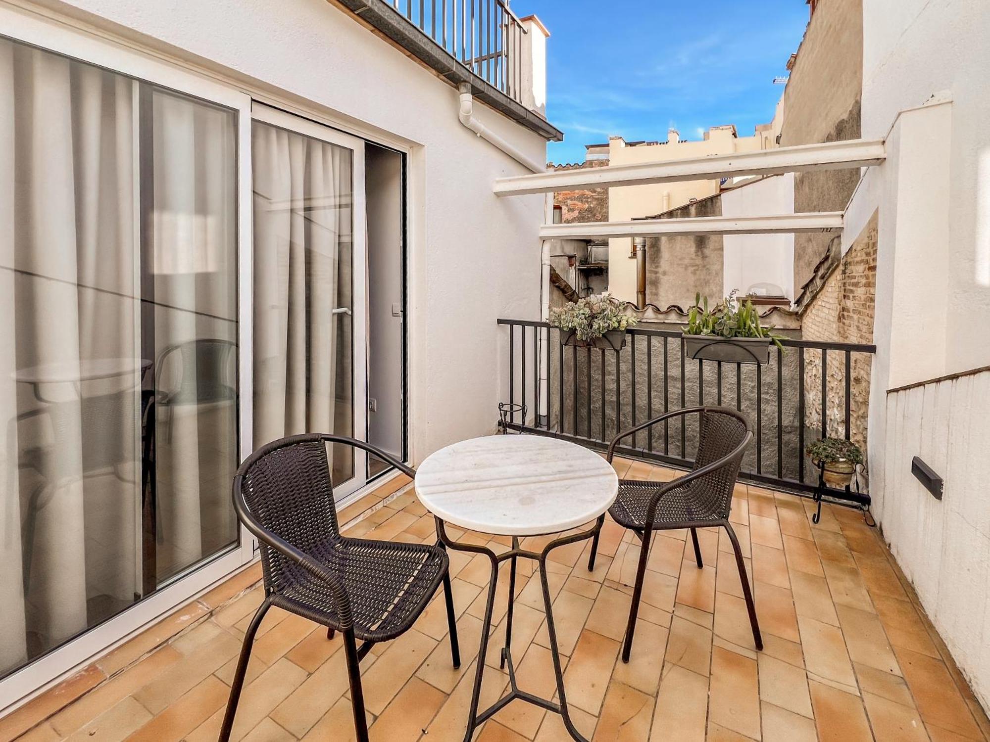 Ganganell Atic Apartamento Con Terraza En Besalú Kültér fotó